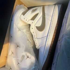 Nike Air Jordan Retro High OG Sneakers